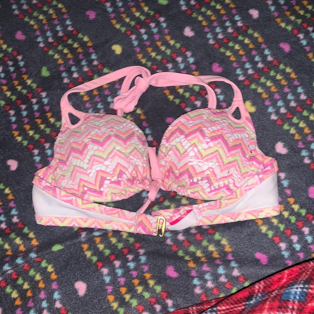 women’s push- up bikini top
